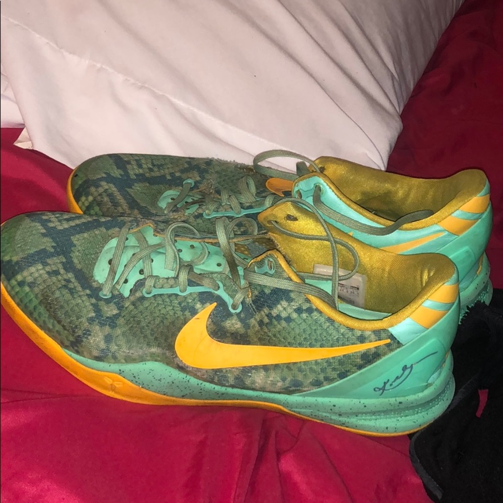 Kobe’s 8s